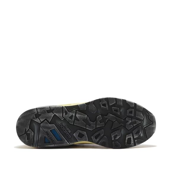 New Balance White and Green Sneakers - Picture 3 of 6